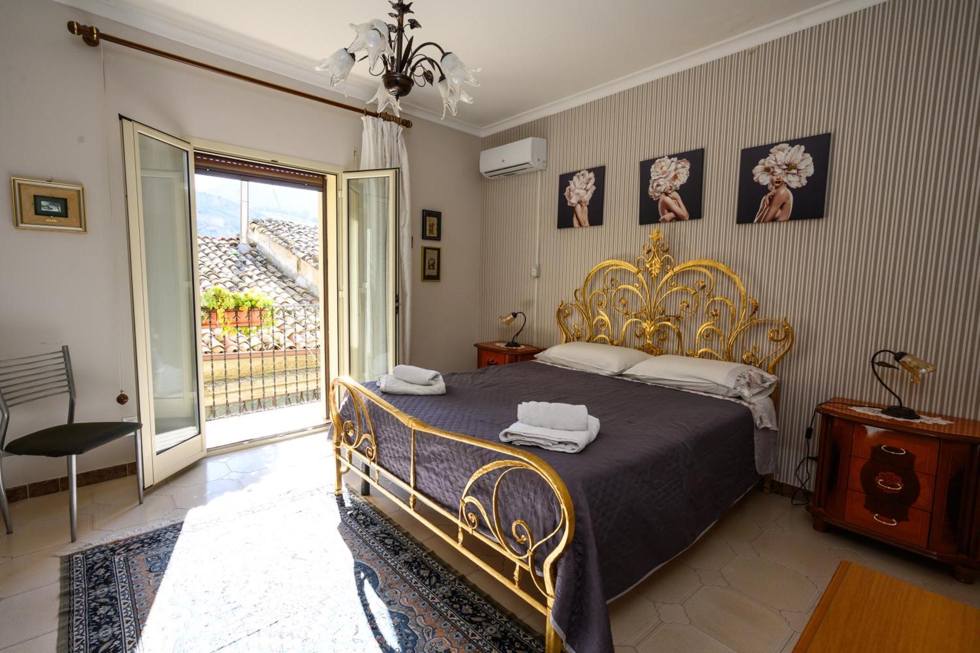 B&B Chiaro Di Luna Corleone Exterior photo